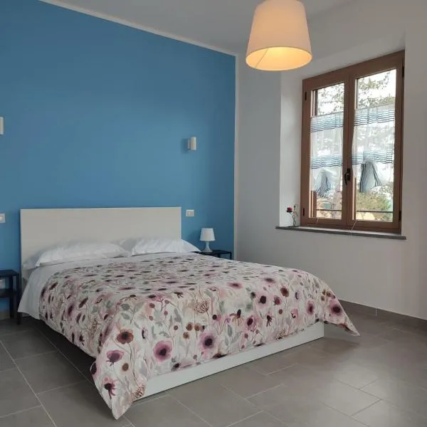 Il Glicine - anemone, hotel en Paciano