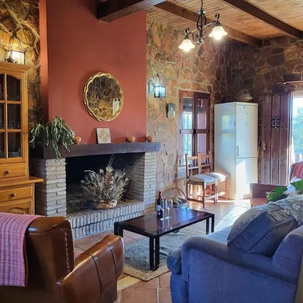 La Buganvilla, descanso entre olivares – hotel w mieście Hornachuelos