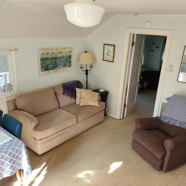 Bay Cottage Getaway, hotel in Port Townsend