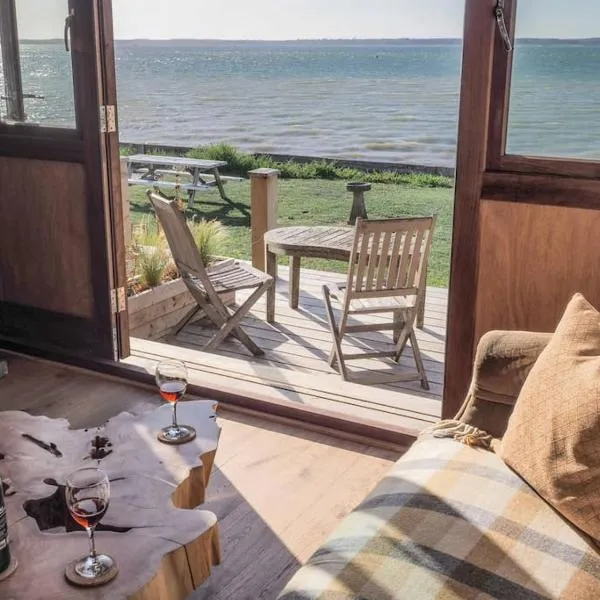 Little Tern, Beachside chalet 6, access to beach, hotel v destinaci Cowes