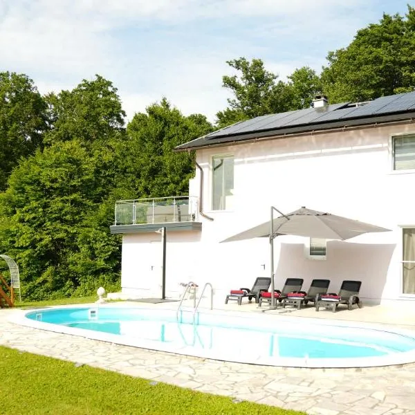 Sofia Holiday Haven in Nature with Pool, hotel in Slovenska Bistrica