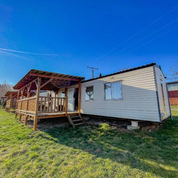 Filip house - Mobilheim Camp Výrovice，位于Výrovice的酒店
