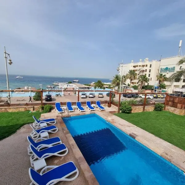 Lilly Lounge and Pool Accommodation for Adults Only, hotel v destinaci Hurghada