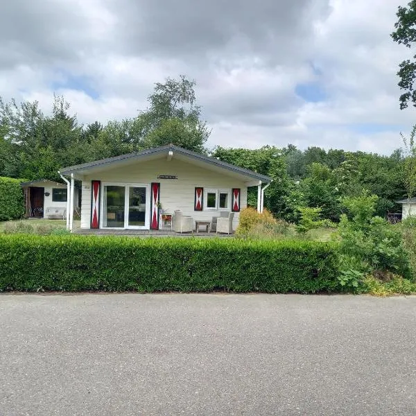 Chaletbos Voorthuizen Stroe Garderen, hotel in Voorthuizen