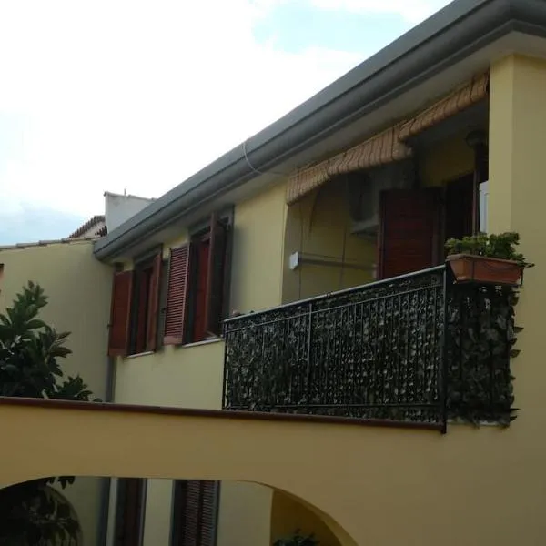Appartamente moderno e accessoriato., hotel in Pula