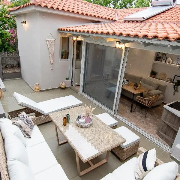 The courtyard, hotel v destinaci Skala Eresou