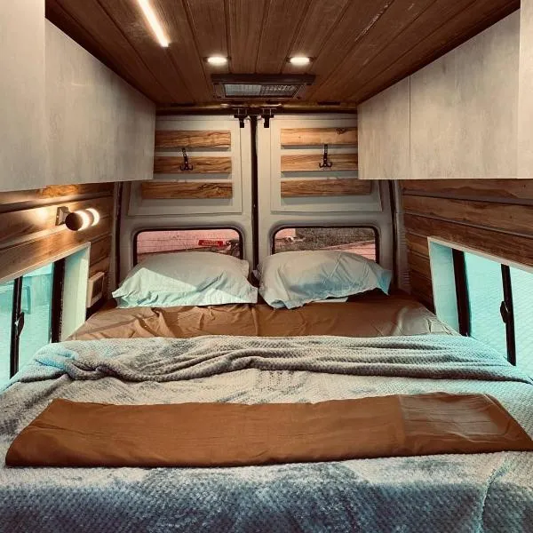 best camper van in tbilisi, hotel v destinaci Tbilisi City