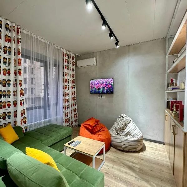 izzzi hostel, hotel v destinaci Biškek