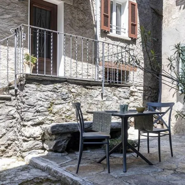 Rustico Porta, hotel v destinaci Brissago