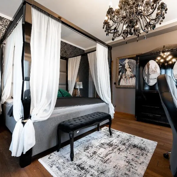Premium Apt Kosice Center 3 room 150m2 Hlavna ulica, hotel in Košice