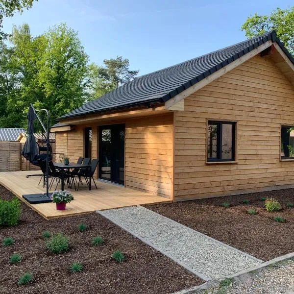 Chalet Liquidambar, hotel in Zutendaal