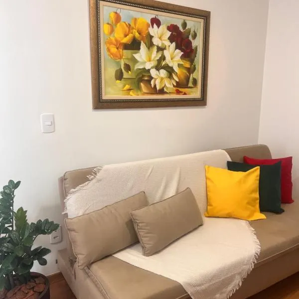 Apto ao lado do Shopping Caruaru próximo ao pátio unidade 302, hotel in Caruaru