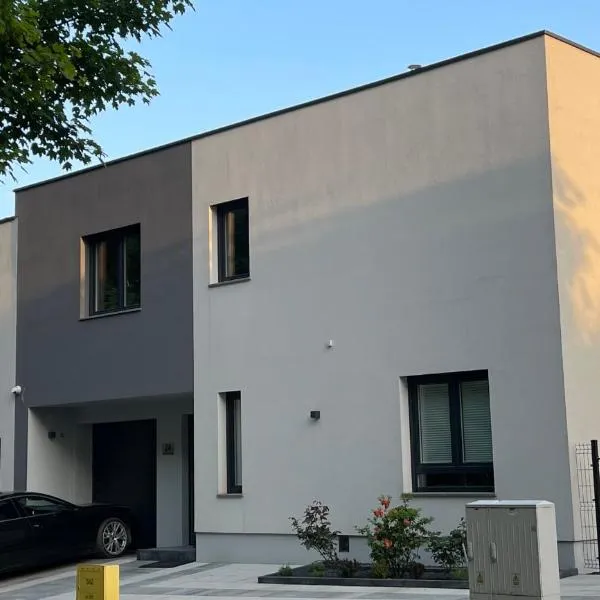 Ferienhaus nähe Kattowitz, hotel v destinaci Tarnovské Hory