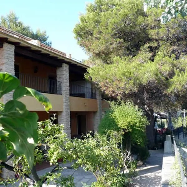 El Sester, hotel en La Torre de les Maçanes (Torremanzanas)