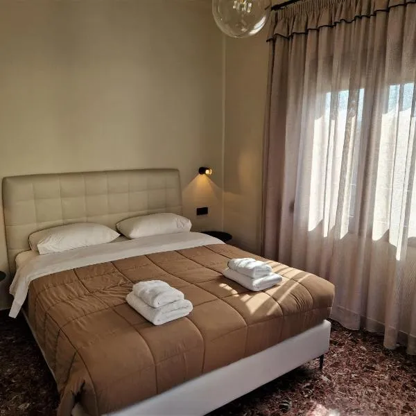 Mosaic Apartments: Hanya şehrinde bir otel