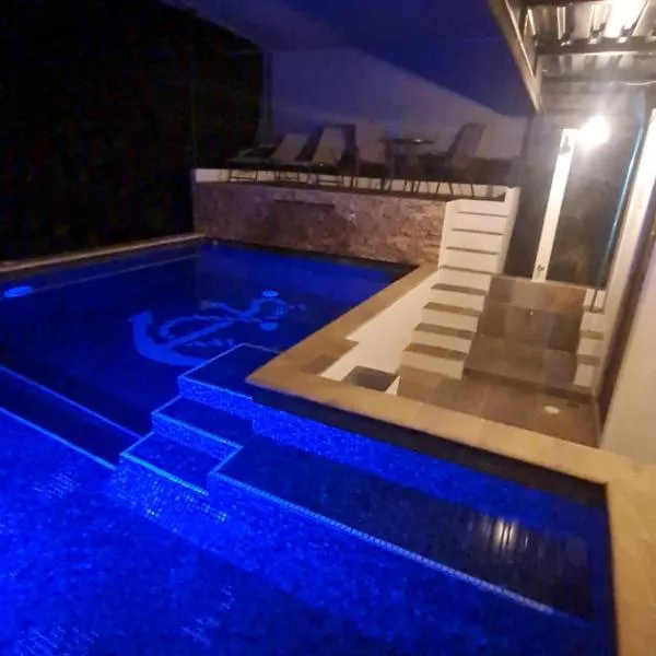 Casa Proa, hotel in Uvita
