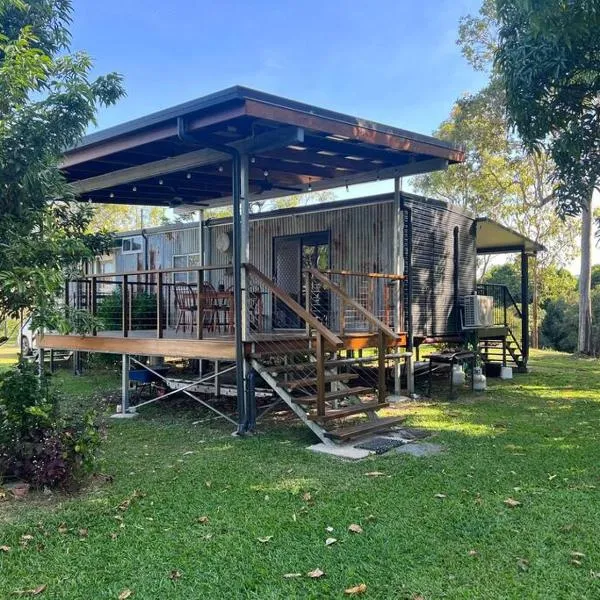 Hinchinbrook Riverview Retreat, hôtel à Palm Creek