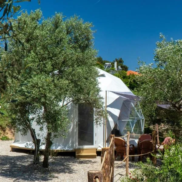 luxury dome tents ikaria ap'esso, hotel i Raches