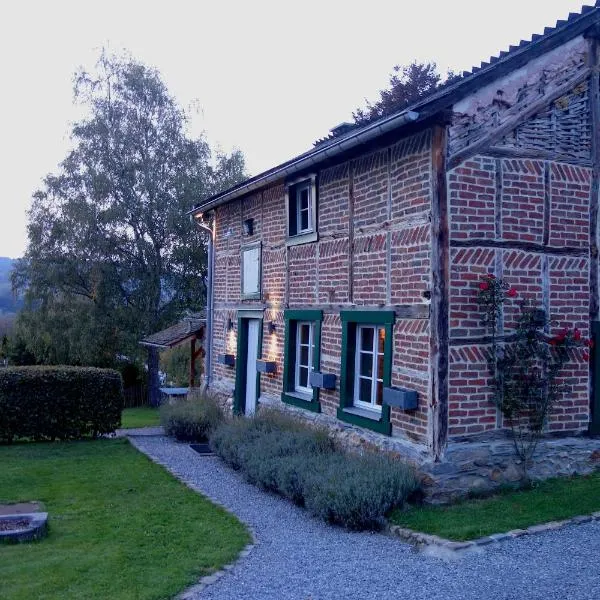 Le Fournil de Hourt, hotel in Salmchâteau