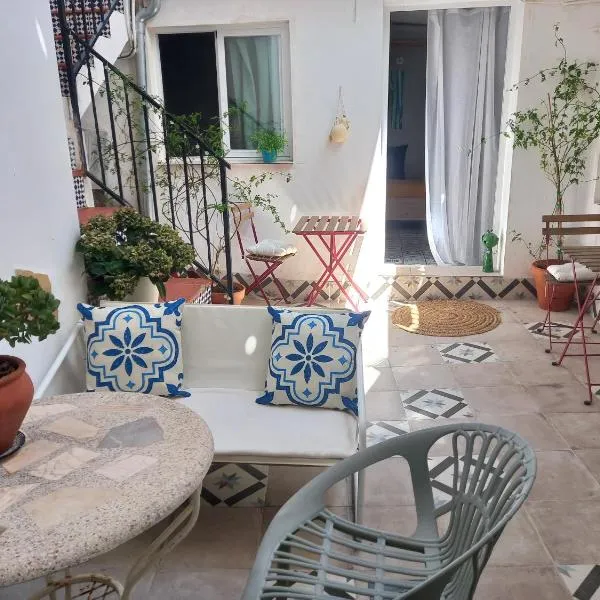 Guesthouse Jazmínes Mozárabes # WIFI, hotel v destinaci Baena