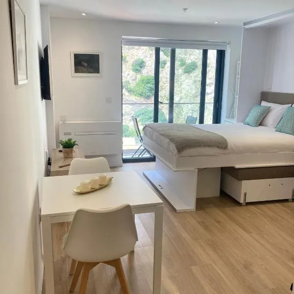 CP luxury studio, hotel v destinaci Gibraltar