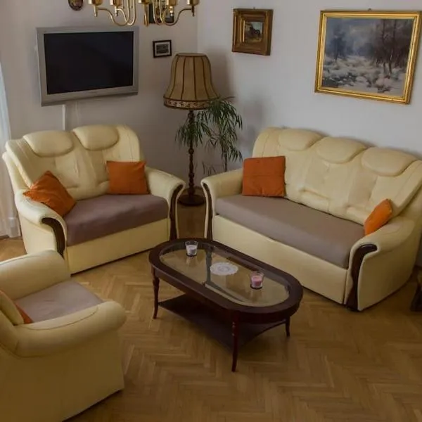 Karolina Apartman, hotel in Győr