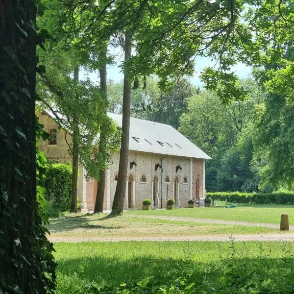 Les Ecuries du Château de Brumare, hotel em Brestot