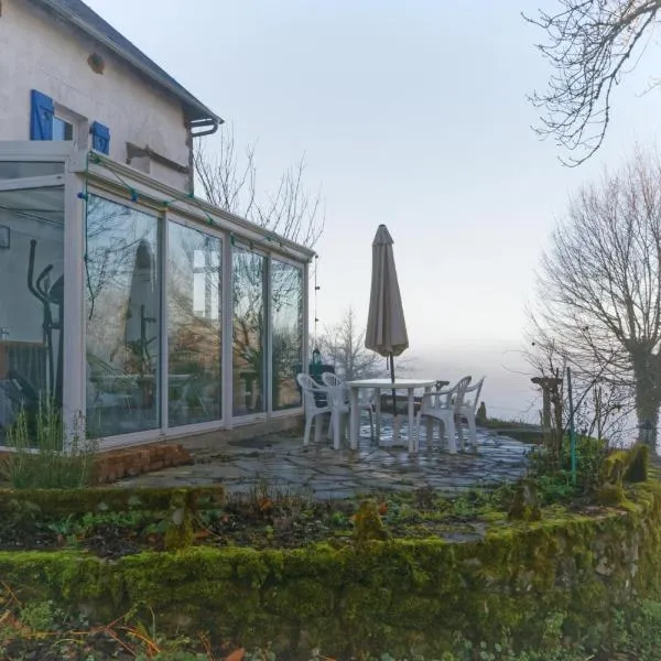 Le Gîte des Cimes，位于图勒的酒店