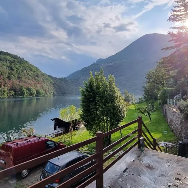 B&B Villa Grazia, hotel en Darfo