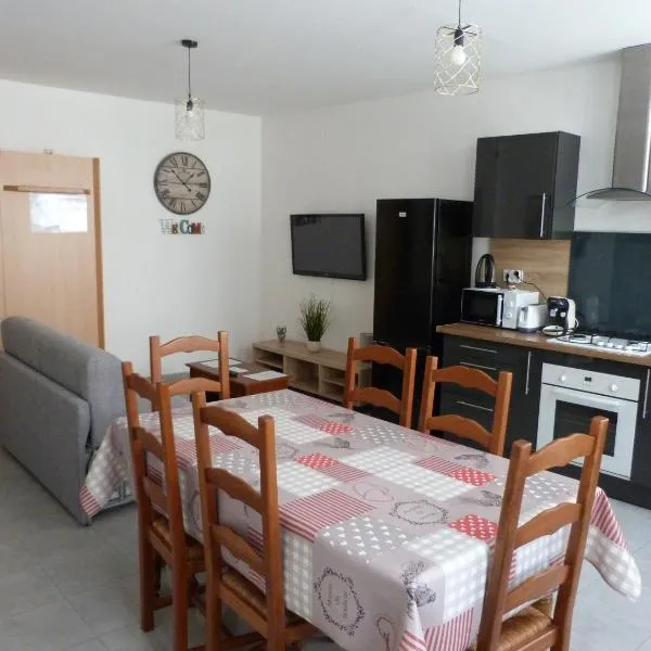 Appartement T.2 - Parking -Gratuit, hotel a Vierzon