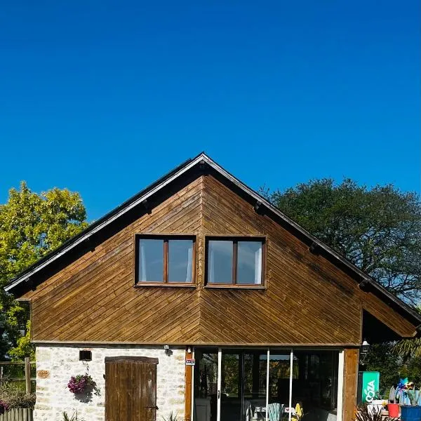 Maison de campagne, hotel in Montsûrs