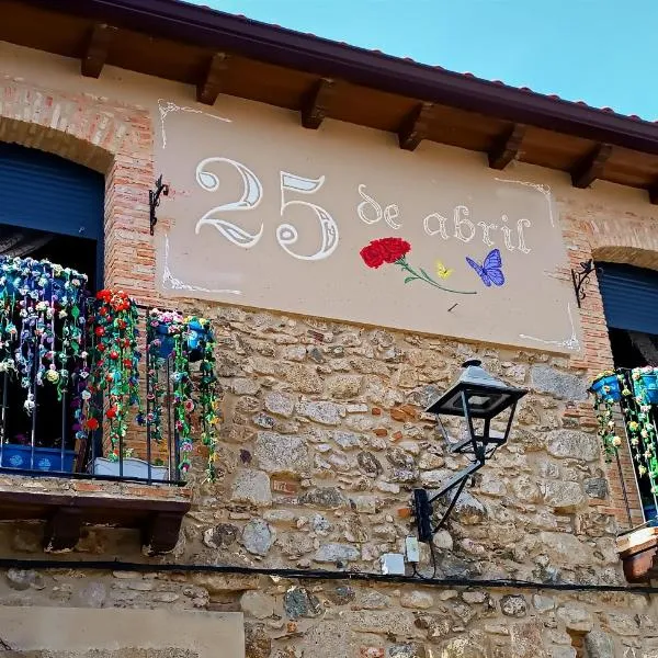 25 de Abril, hotel in Herguijuela