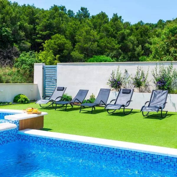 Apartment Ivana, hotel in Šibenik