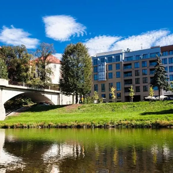 River Side Residence nr 1m7, hotel in Oświęcim
