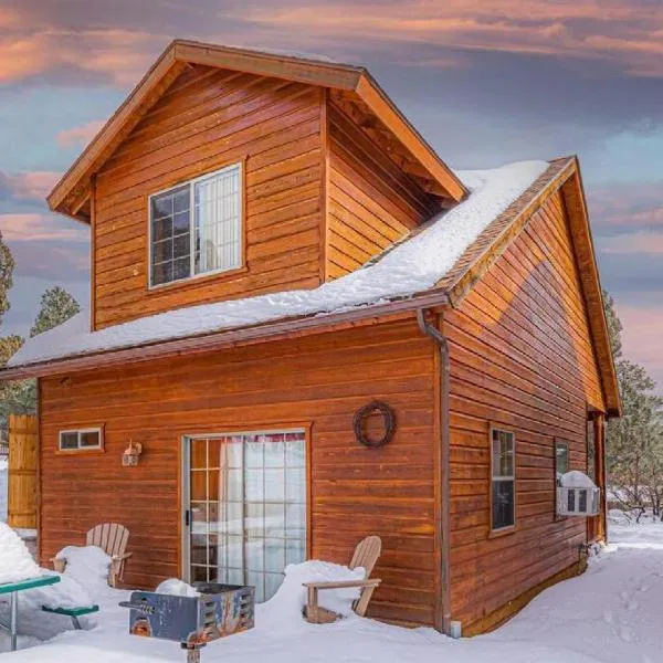 Cabin#2 Elk Hallow - Pet Friendly - Sleeps 6 - Playground & Game Room, hotell sihtkohas Payson