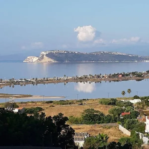 Villa Dormi'RE Sul Golfo, hotel a Su Forti