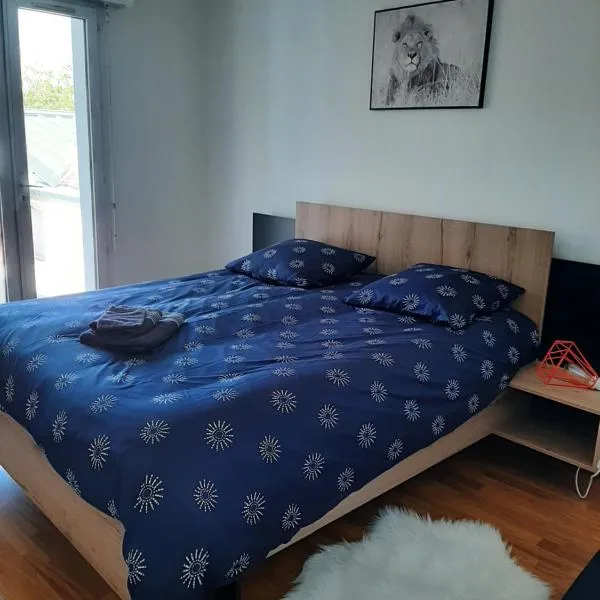 Le relais des trois châteaux – hotel w mieście Flixecourt