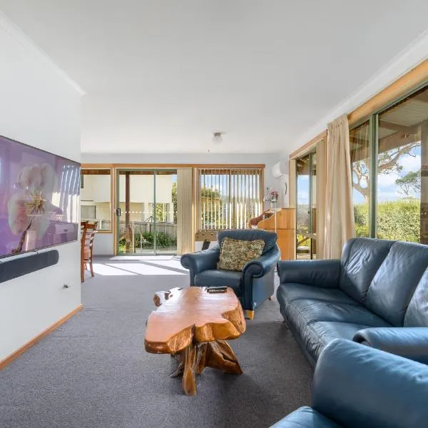 Sunny Beach Holiday Home 80A、Kingston Beachのホテル