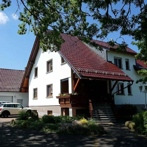 Ferienhof Zum Rössberg, hotel en Geisa