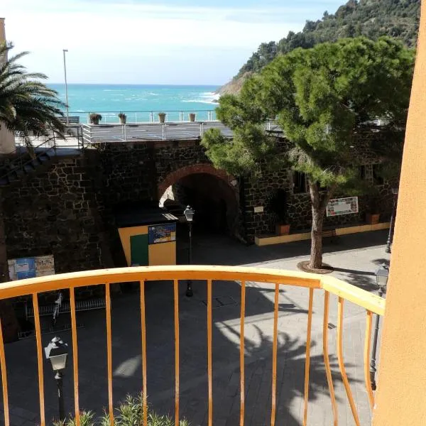 La Porta delle 5 Terre Trilocali, hôtel à Bonassola