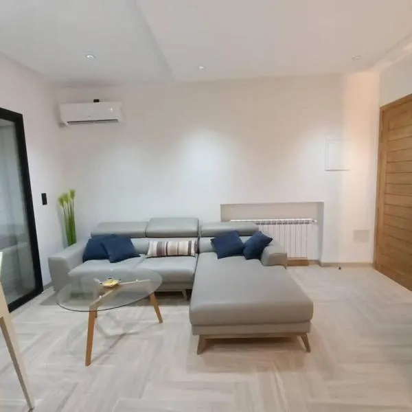 Lovely apartment in Monastir, hotel v destinaci Monastir