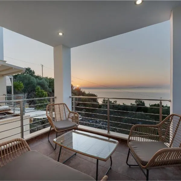 Nikole's Villas Luxury 180m2, hotel in Tiros