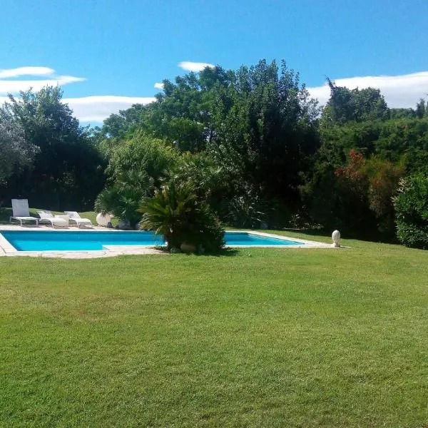 Maison Parc Ducup, Perpignan, hotel v destinaci Perpignan