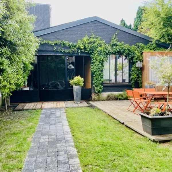Hangar 336, hotel v mestu Menen