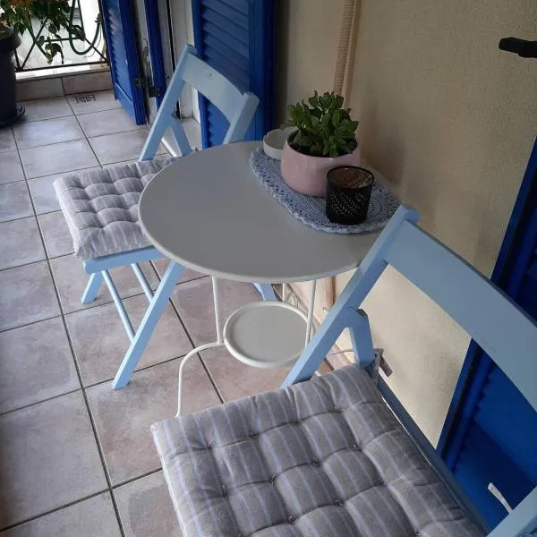 Theros Apartment、Spartokhórionのホテル