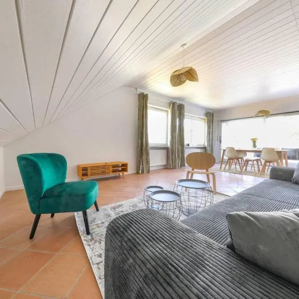 Neue Wohnung in der Nähe von Trier、Korlingenのホテル