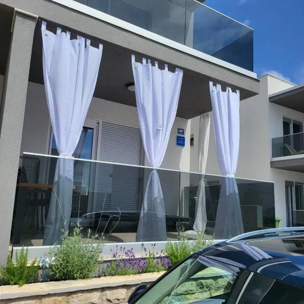 Studio apartman Pegi, hotel v destinaci Šimuni