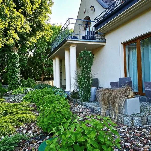 Na Skarpie, готель у місті Сасіно