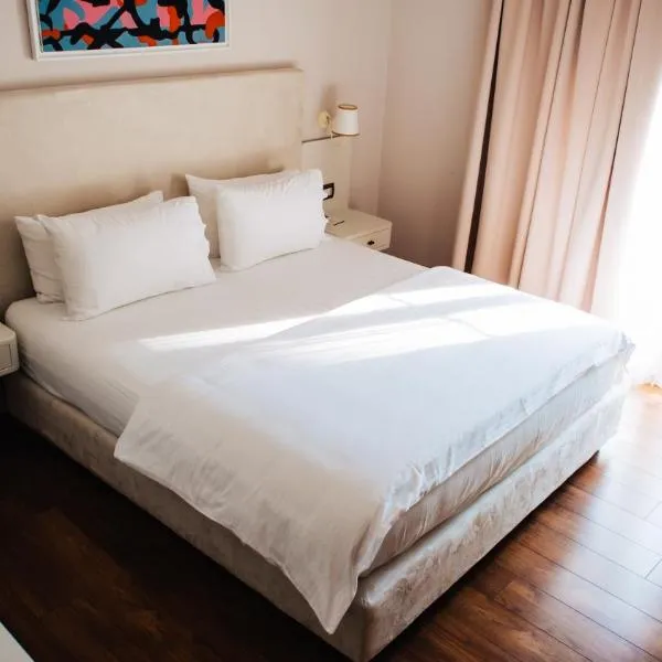 Sar'Otel Boutique Hotel, hotel in Tirana