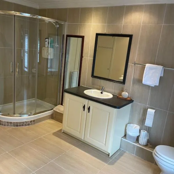 Nell & J s, hotel v destinaci Kingscourt